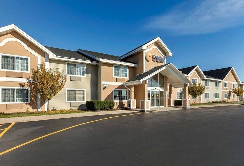 فندق Comfort Inn & Suites Jackson   West Bend