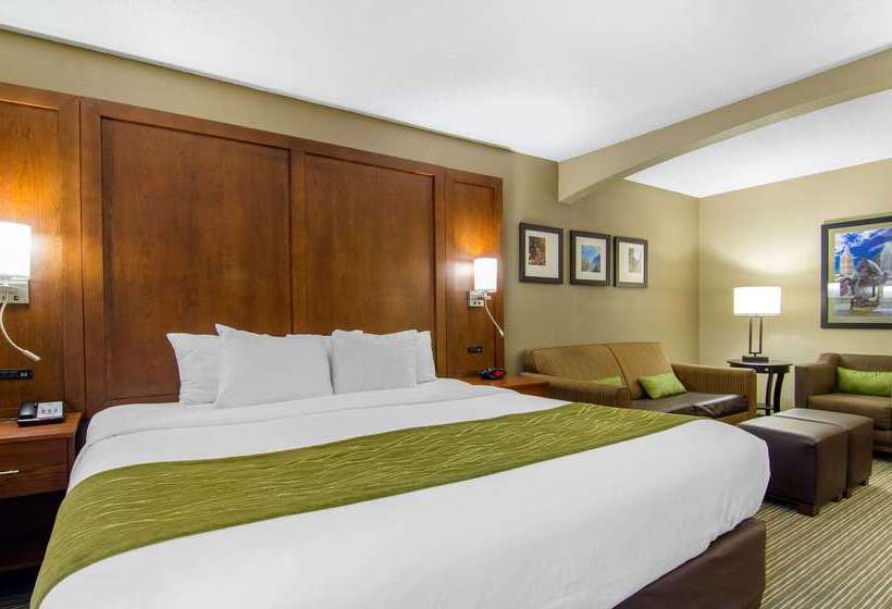 فندق Comfort Inn & Suites Kansas City   Northeast