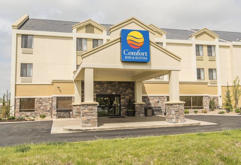 فندق Comfort Inn & Suites Kansas City   Northeast