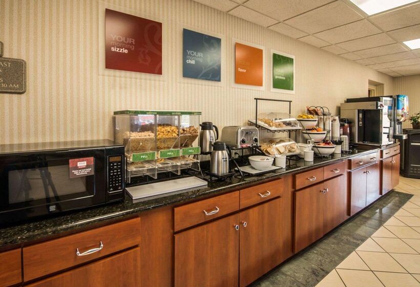 ホテル Comfort Inn & Suites