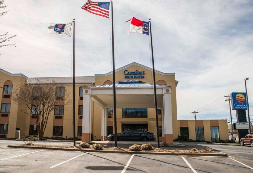 ホテル Comfort Inn & Suites