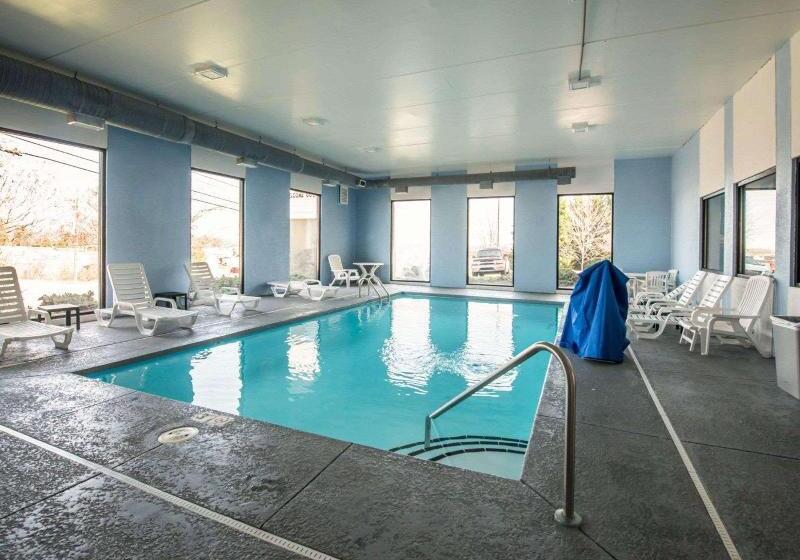 ホテル Comfort Inn & Suites