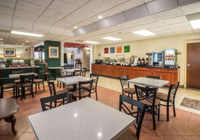 酒店 Comfort Inn & Suites