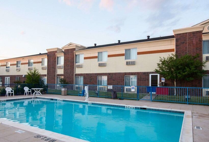 호텔 Comfort Inn & Suites