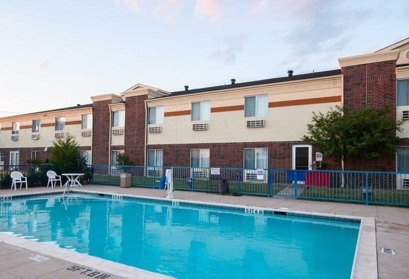 호텔 Comfort Inn & Suites