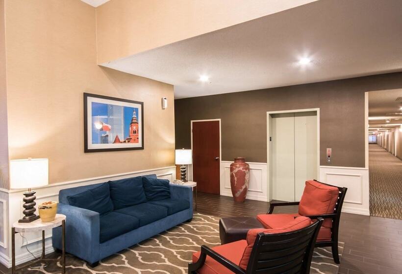 호텔 Comfort Inn & Suites