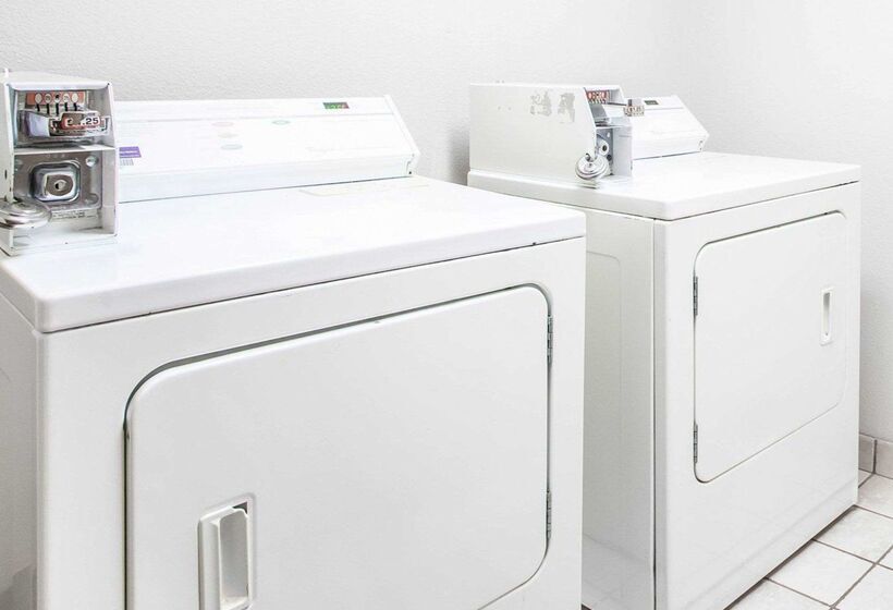 فندق Comfort Inn & Suites St Louis   Chesterfield