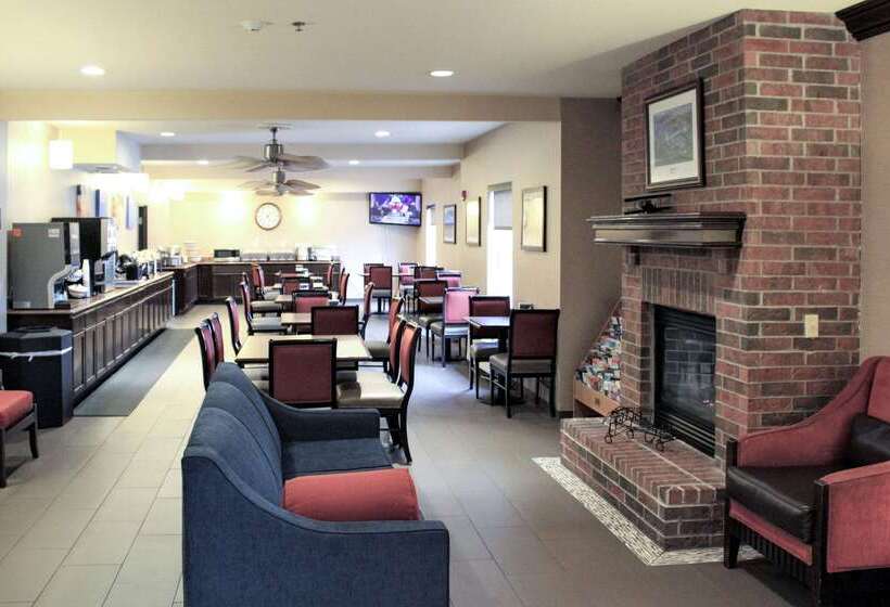فندق Comfort Inn & Suites St Louis   Chesterfield