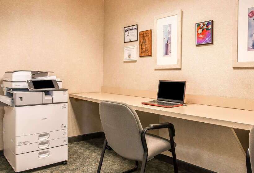 Отель Comfort Inn