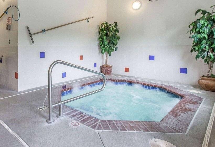 فندق Holiday Inn Express & Suites Tumwater – Olympia By Ihg