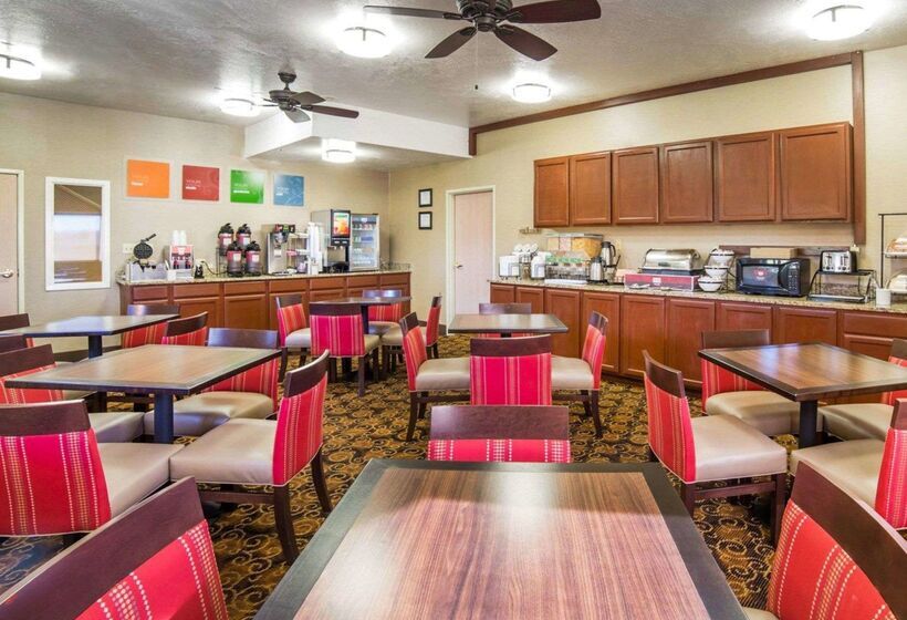 בית מלון כפרי Comfort Inn Elko