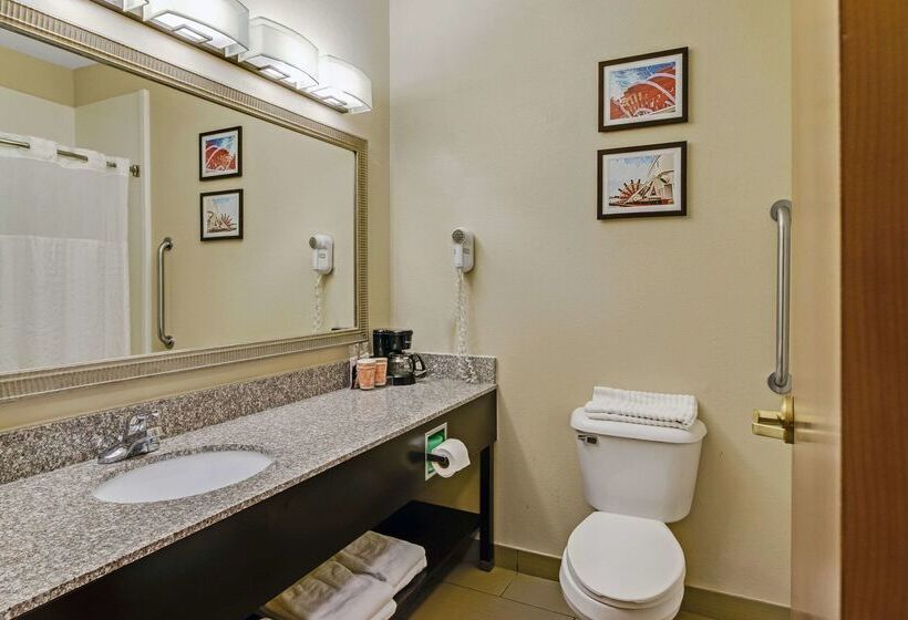 Отель Comfort Inn