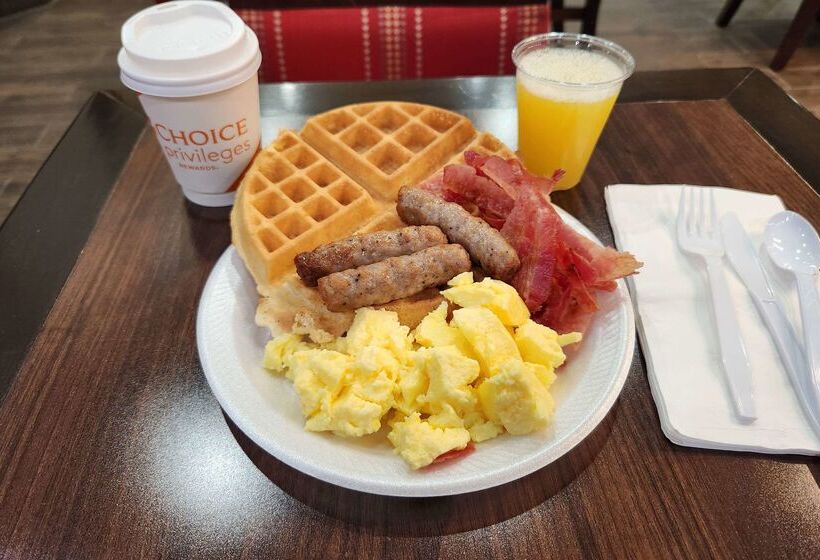 فندق Comfort Inn Near Downtown & Blue Ridge Pkwy