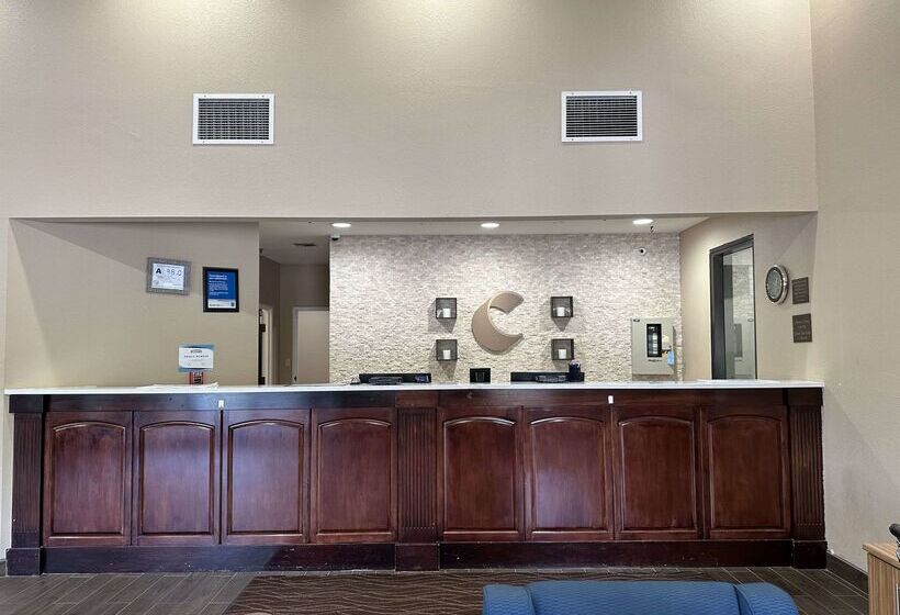 فندق Comfort Inn Near Downtown & Blue Ridge Pkwy