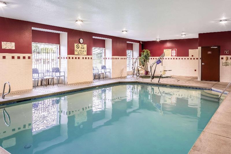 בית מלון כפרי Comfort Inn Portland Near I84 And I205