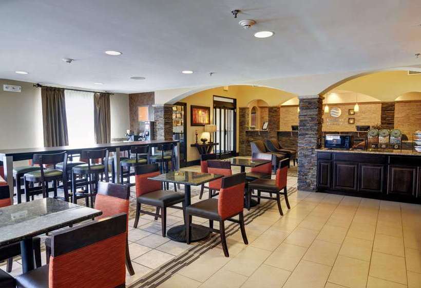 호텔 Comfort Inn & Suites