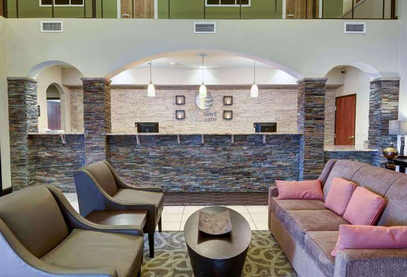 호텔 Comfort Inn & Suites