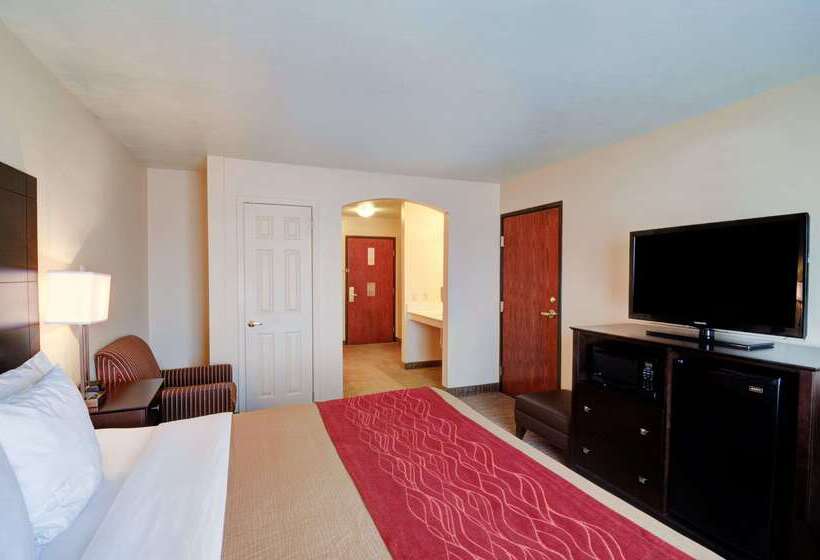 호텔 Comfort Inn & Suites