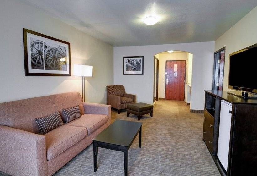 호텔 Comfort Inn & Suites