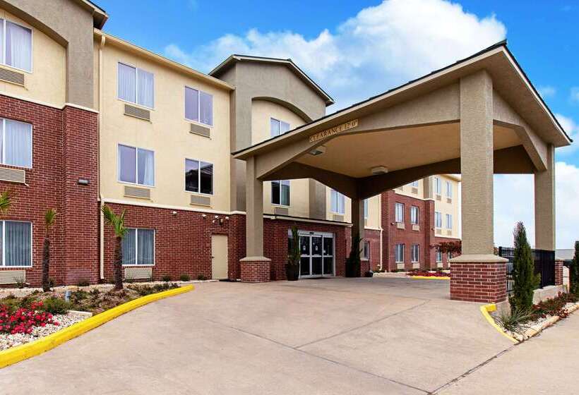 ホテル Comfort Inn & Suites And Suites Fredericksburg