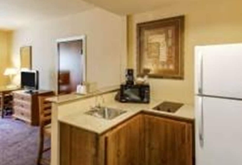 ホテル Comfort Inn & Suites And Suites Fredericksburg