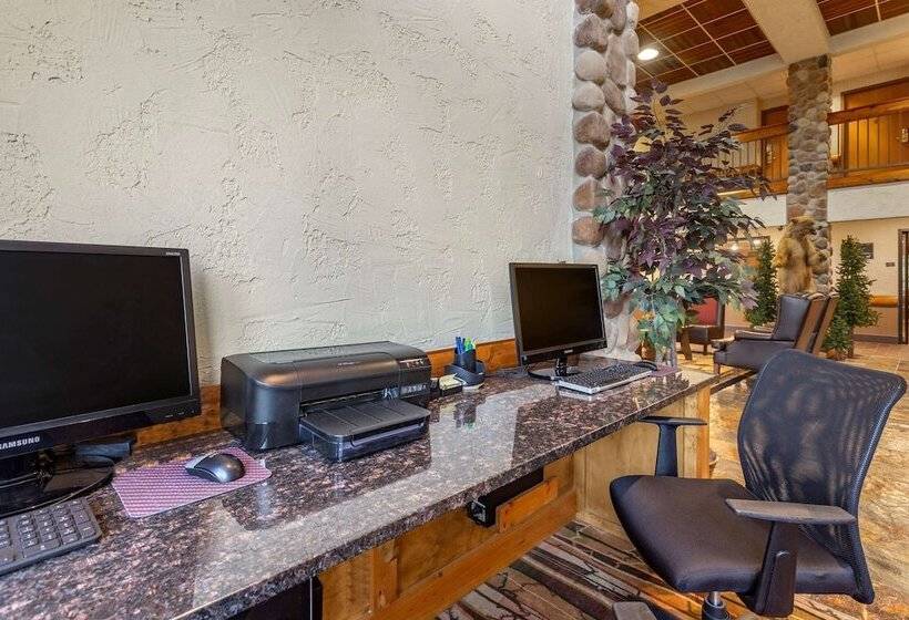 فندق Comfort Inn & Suites Branson Meadows