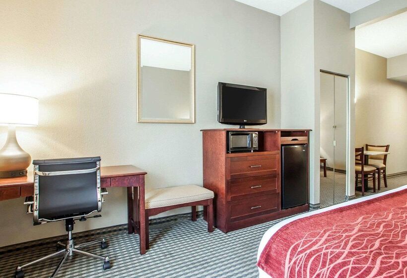 فندق Comfort Inn & Suites Carneys Point