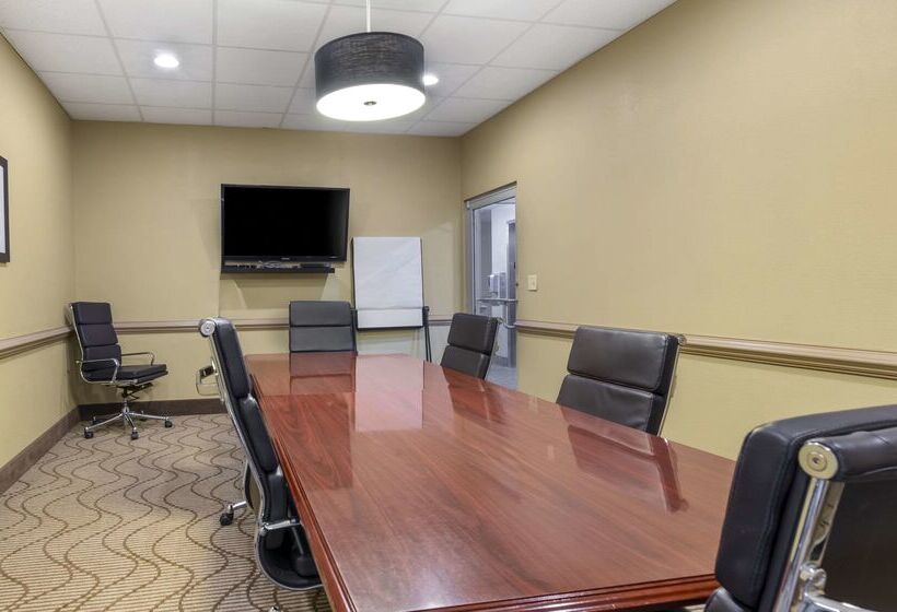 فندق Comfort Inn & Suites Christiansburg I 81