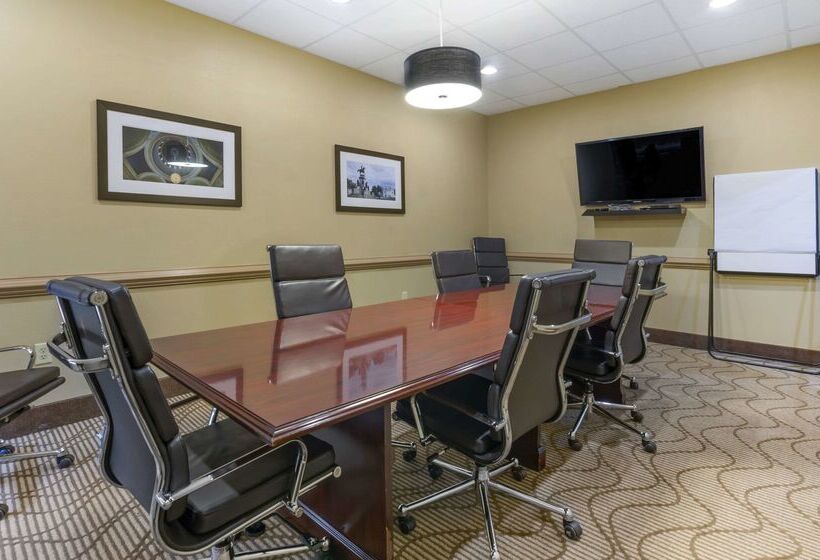 Отель Comfort Inn & Suites Christiansburg I 81