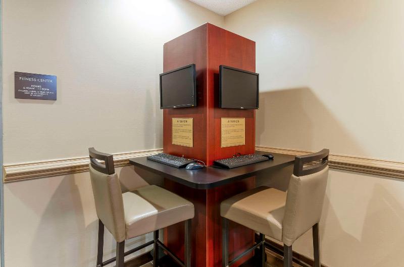 فندق Comfort Inn & Suites Christiansburg I 81