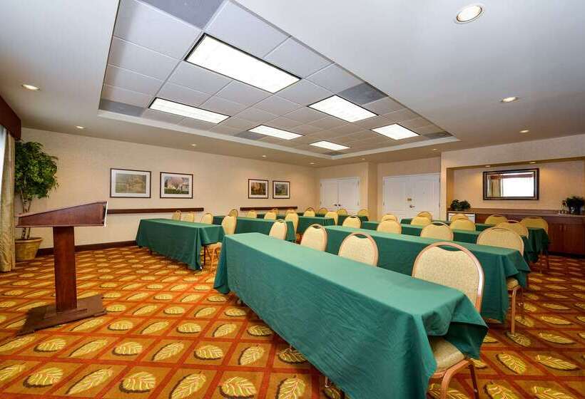 فندق Comfort Inn & Suites Dover Portsmouth