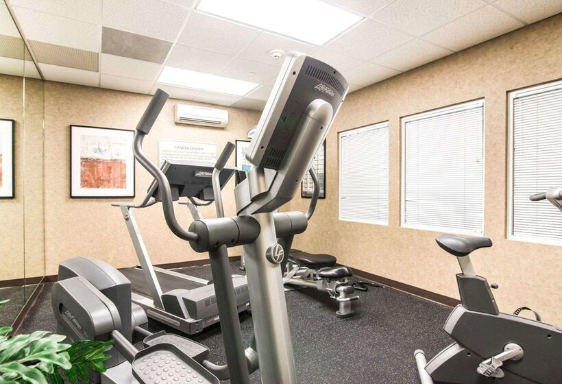 فندق Comfort Inn & Suites Dover Portsmouth