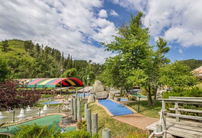 בית מלון כפרי Comfort Inn & Suites Deadwood