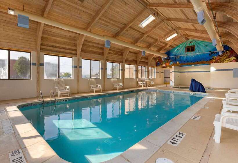 فندق Comfort Inn & Suites