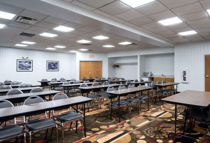 فندق Comfort Inn & Suites Lavale  Cumberland