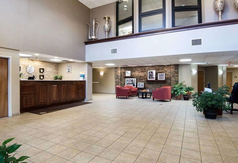 فندق Comfort Inn & Suites Lavale  Cumberland