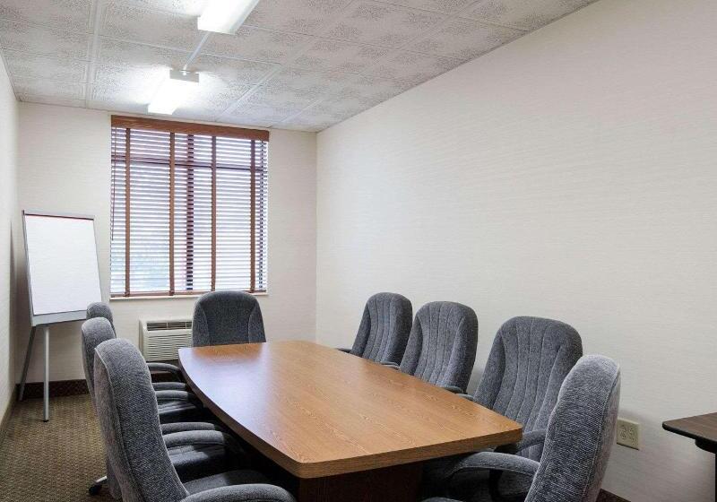 فندق Comfort Inn & Suites Lavale  Cumberland