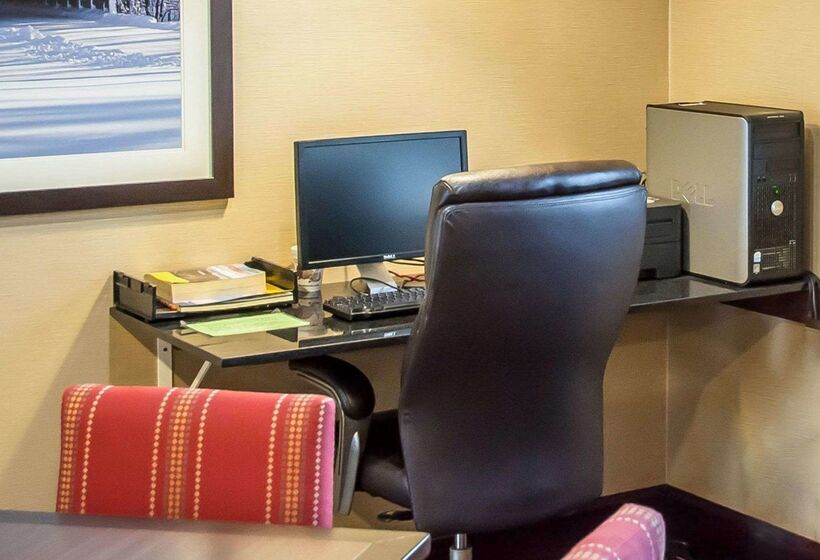 فندق Comfort Inn & Suites