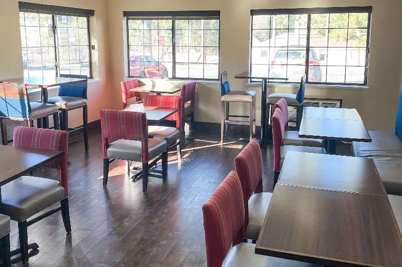 ホテル Comfort Inn & Suites Midtown