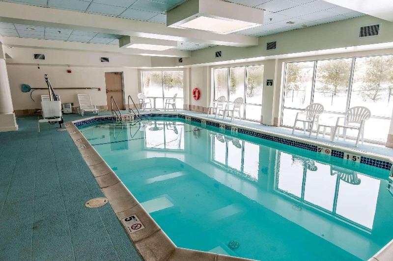 فندق Comfort Inn & Suites Near Pocono Mountains