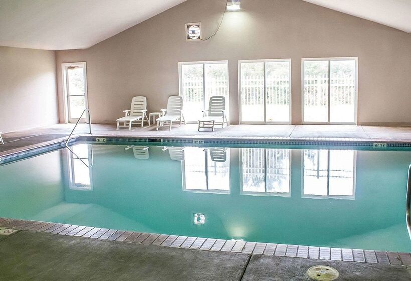 בית מלון כפרי Comfort Inn & Suites Ocean Shores