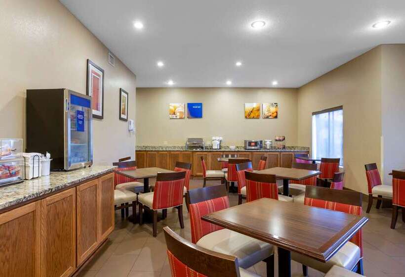 فندق Comfort Inn & Suites