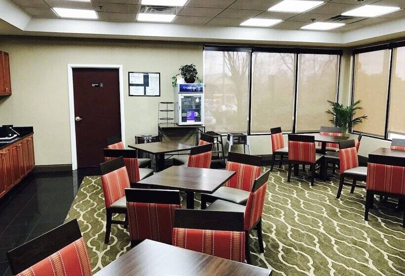 فندق Comfort Inn & Suites Atlanta Smyrna