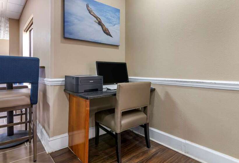 فندق Comfort Inn & Suites Statesboro  University Area