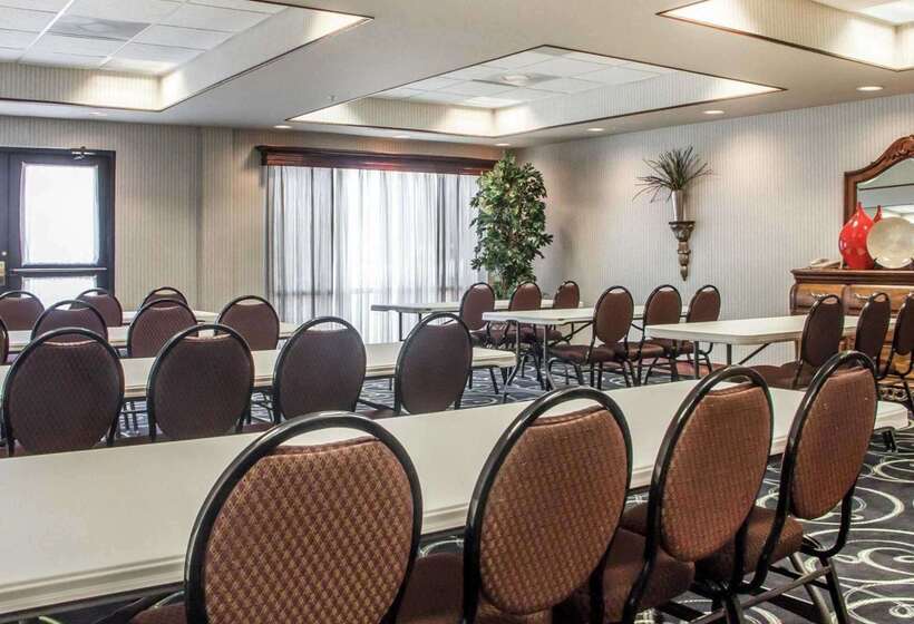 فندق Comfort Inn & Suites