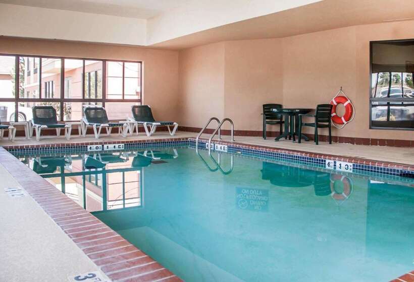 فندق Comfort Inn & Suites