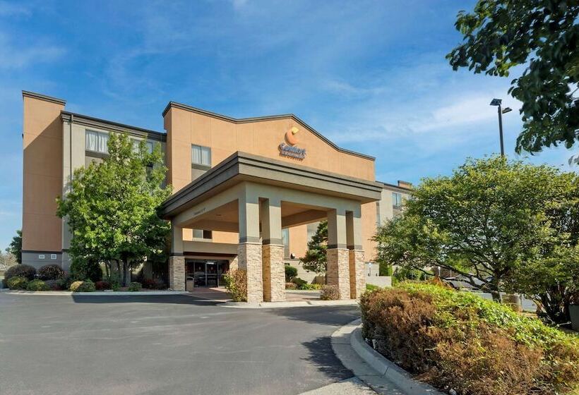 فندق Comfort Inn & Suites