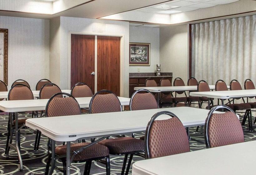 فندق Comfort Inn & Suites