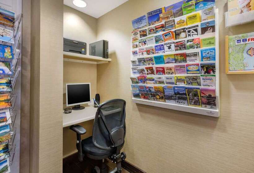 호텔 Comfort Inn & Suites North Conway