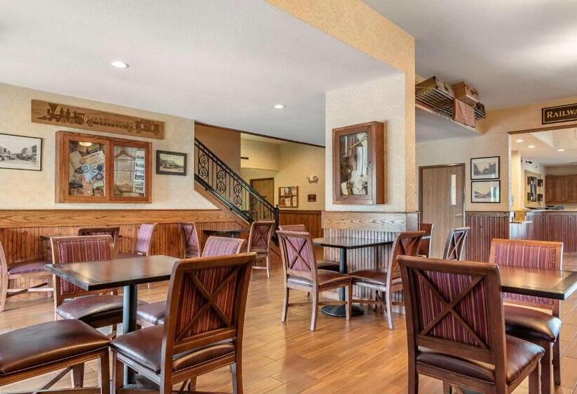 فندق Comfort Inn Warrensburg Station